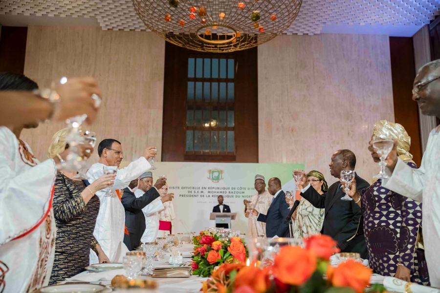 Dîner à l’honneur du Président nigérien Mohamed Bazoum : l’intégralité du discours du Président Alassane Ouattara.