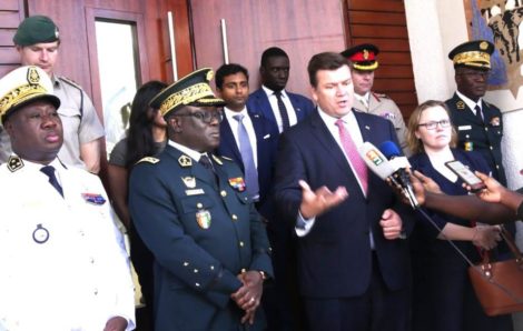 La Côte d’Ivoire et le Royaume-Uni raffermissent leur coopération militaire.