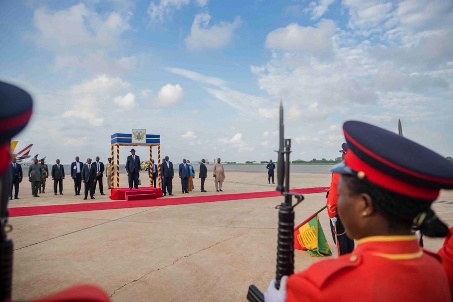 61eme-sommet-ordinaire-cedeao-arrivee-du-president-de-la-republique-sem-ala_5qn41cfjfza