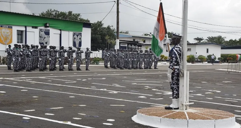 79176-gendarmerie-nationale-de-cote-divoire-linfodrome_xl