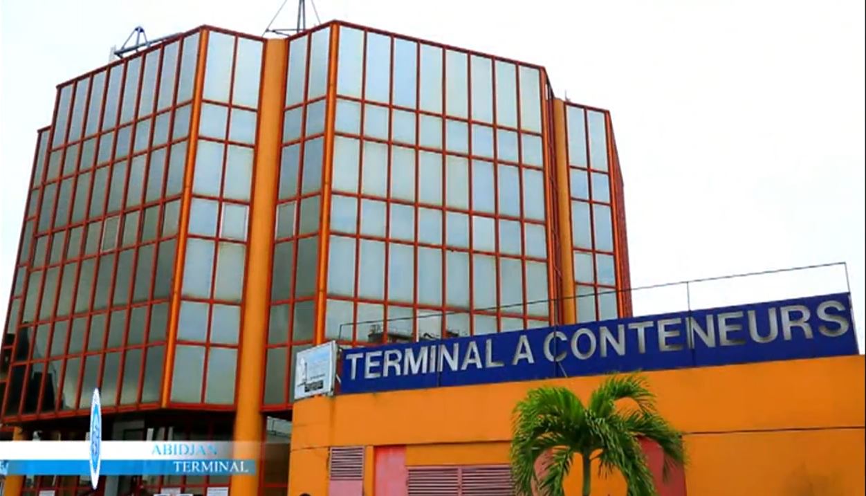 Abidjan se dote d'un deuxième terminal à conteneurs_Inaugure_novembre_2021_21