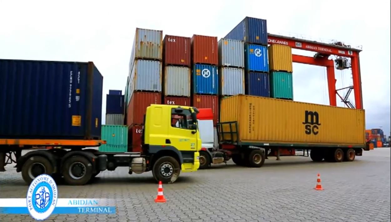 Abidjan se dote d'un deuxième terminal à conteneurs_Inaugure_novembre_2021_4