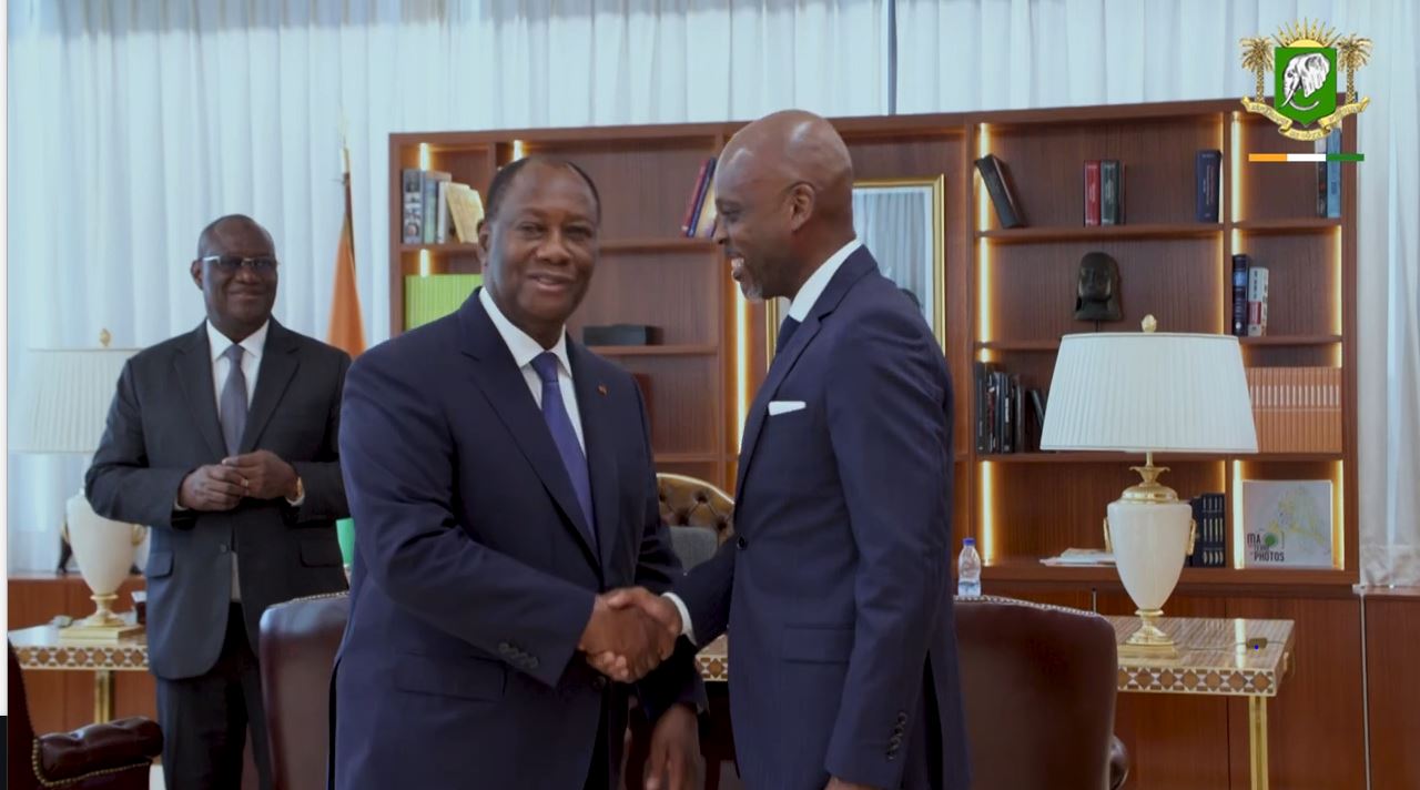 entretien-du-president-de-la-republique-alassane-ouattara-avec-m-robert-dus_w4nm49q8pgd_3