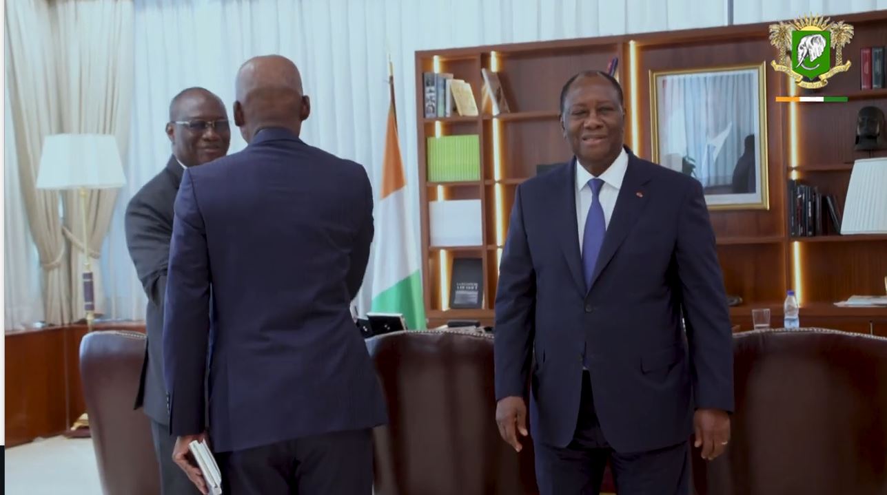 entretien-du-president-de-la-republique-alassane-ouattara-avec-m-robert-dus_w4nm49q8pgd_5