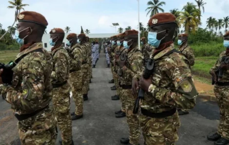 Les soldats ivoiriens détenus à la gendarmerie de Bamako : l’ONU chez Ouattara et chez Goïta, ce qui s’est passé.