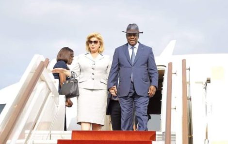 Ouattara est de retour en Côte-d’Ivoire après un séjour en France avec son épouse.