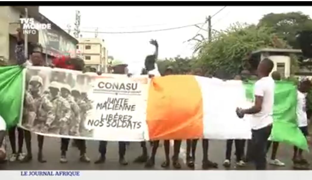 Jeunesse_Ivoirienne_Prepare_Actions_liberation_nos_Soldats_Mali_9