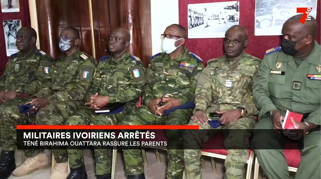 TBO_MinDEF_recoit_Famille_49_soldats_Ivoiriens_retenus_Bamako_03082022_9