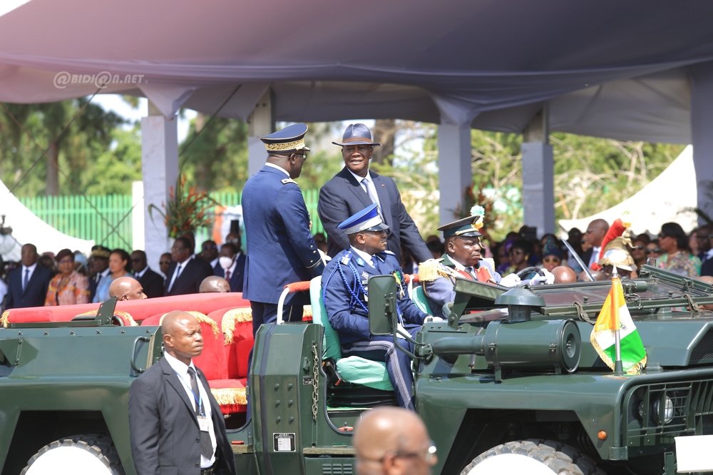 fete-nationale-ceremonie-officielle-de-celebration-des-62-ans-d-independanc_4x8jkyh80g4