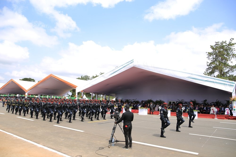 fete-nationale-ceremonie-officielle-de-celebration-des-62-ans-d-independanc_f90ambmf7e7