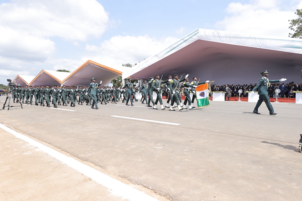 fete-nationale-ceremonie-officielle-de-celebration-des-62-ans-d-independanc_ilxi5x608y8