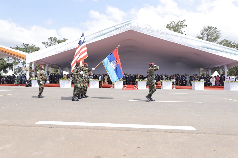 fete-nationale-ceremonie-officielle-de-celebration-des-62-ans-d-independanc_klnqh8wcl