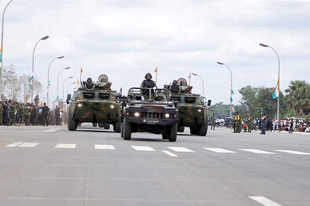 fete-nationale-ceremonie-officielle-de-celebration-des-62-ans-d-independanc_ol4t0kbs2fi