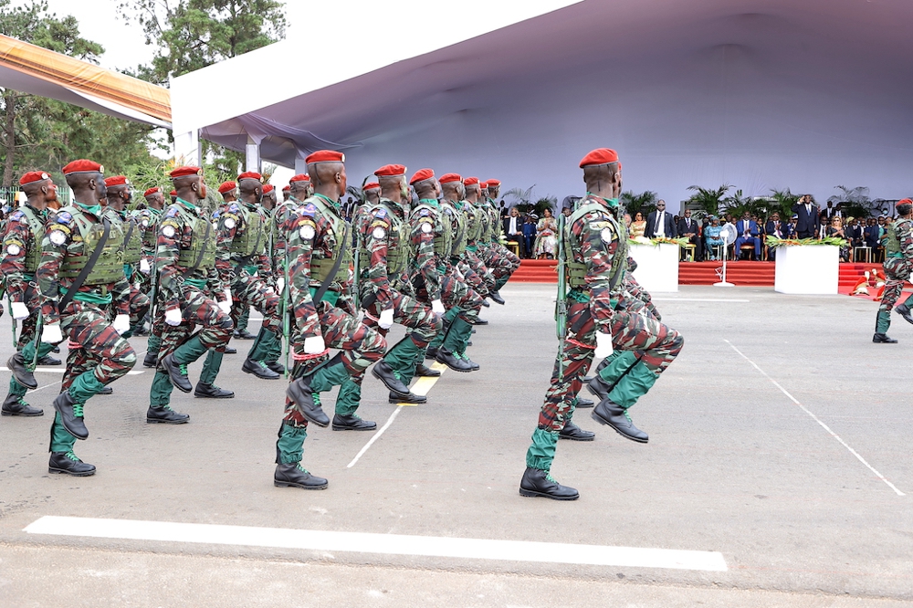 fete-nationale-ceremonie-officielle-de-celebration-des-62-ans-d-independanc_om3vqwsjjjf