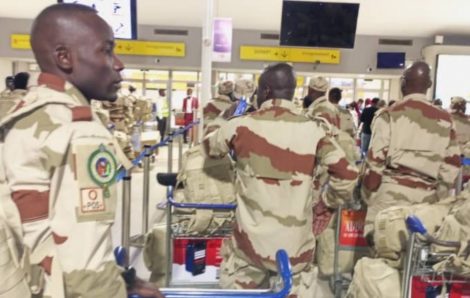 Mission des Nations Unies au Mali (MINUSMA) : 425 casques bleus de l’armée ivoirienne déployés pour un engagement de 12 mois à Tombouctou.