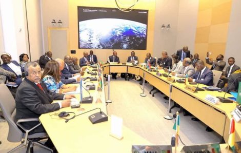 CEDEAO : sanctions contre la Guinée, diplomatie pour le Mali.