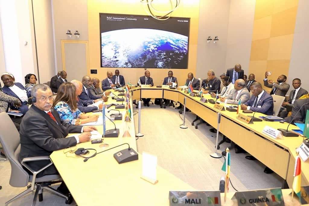 CEDEAO : sanctions contre la Guinée, diplomatie pour le Mali.