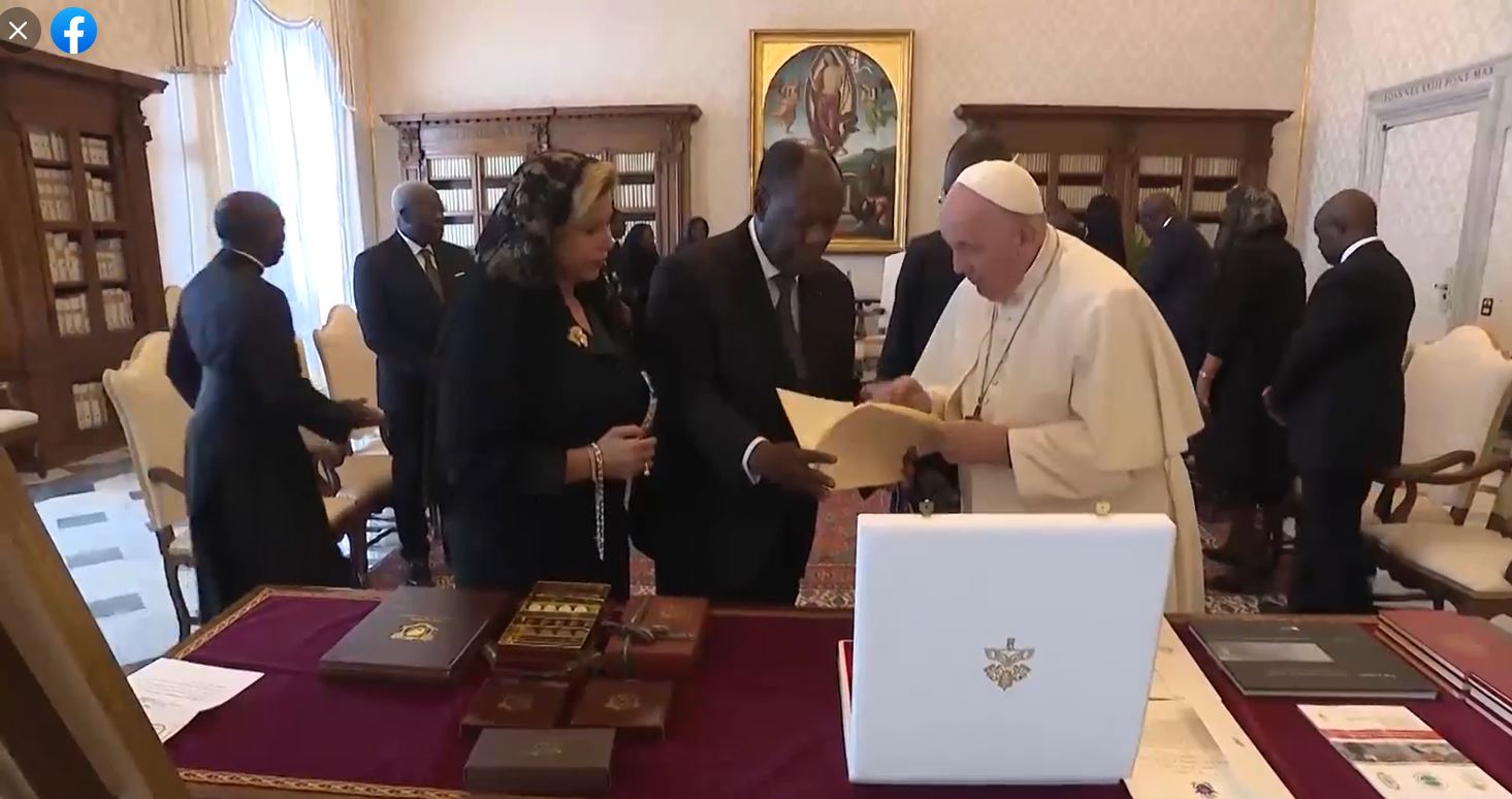 Pape_François_Alassane_ouattara_dominique_chez le Pape_17092022_10