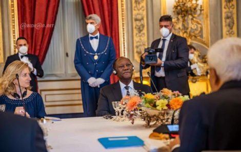 Le déjeuner de travail, au Palais du Quirinal, à Rome, en Italie, entre S.E.M Alassane OUATTARA et son homologue italien, S.E.M Sergio MATTARELLA.