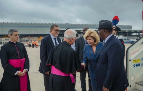 Le Président de la République Alassane Ouattara  et la Première Dame, sont arrivés ce jeudi 15 septembre 2022 à Rome (Italie).