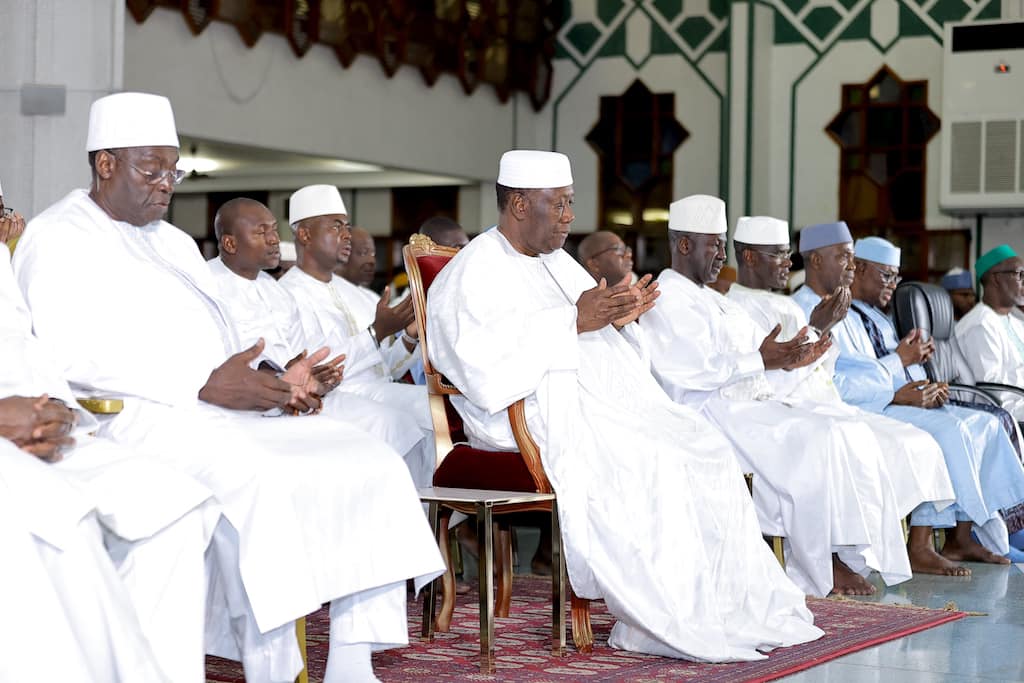 Le Président Alassane Ouattara a pris part, à la Grande Mosquée de la Riviera-Golf, à la célébration du Maouloud.