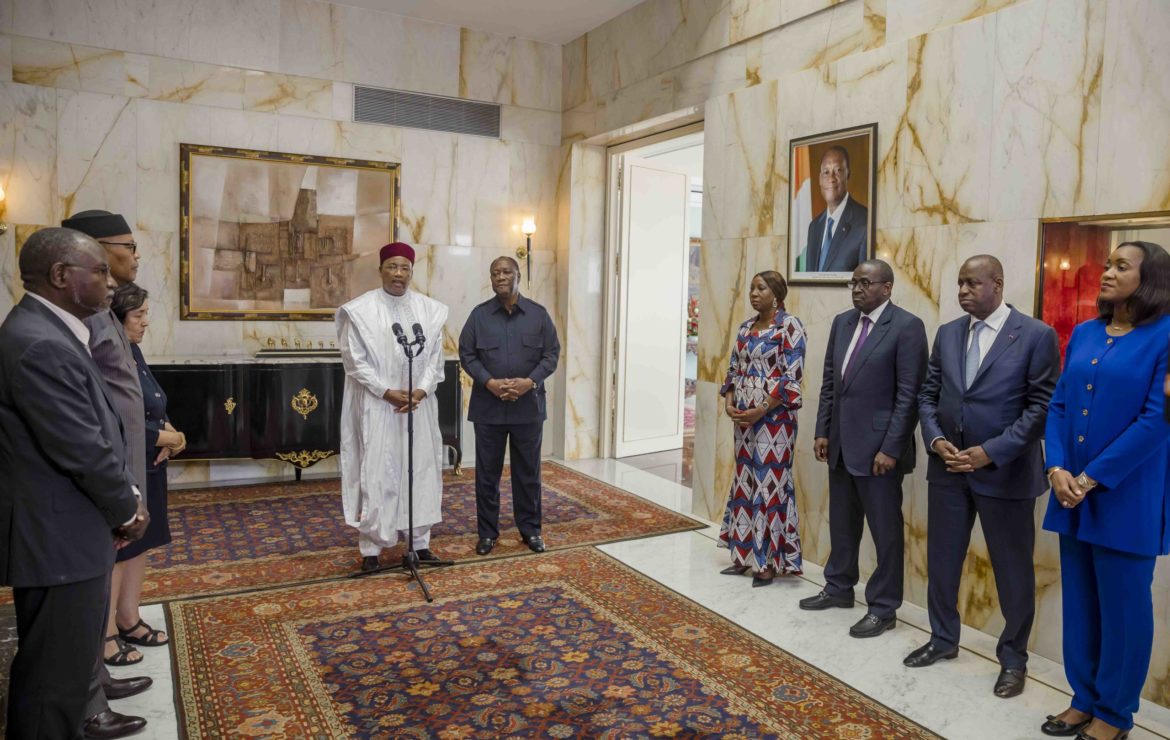 Le Chef de l’Etat a eu un entretien avec le Président Mahamadou Issoufou, Président du Panel de haut niveau sur la sécurité et le développement au Sahel.