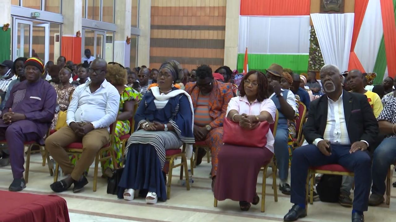 Claude Sahi échange avec les artistes de Côte d’Ivoire_13