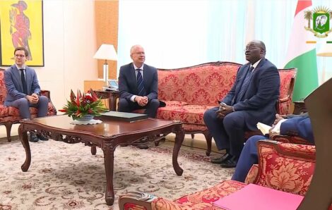 Le Vice-Président de la République a eu un entretien avec l’Ambassadeur d’Allemagne en Côte d’Ivoire.