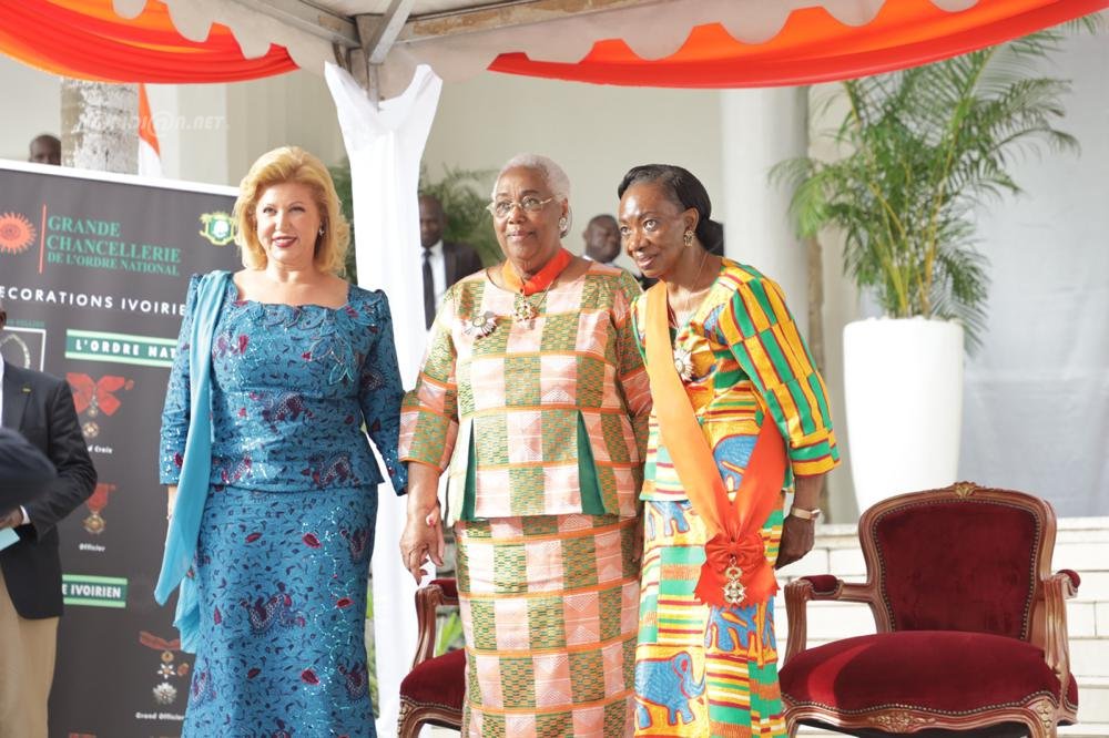 ceremonie-de-decoration-de-lex-premiere-dame-therese-houphouet-boigny_hv6cbqogtk