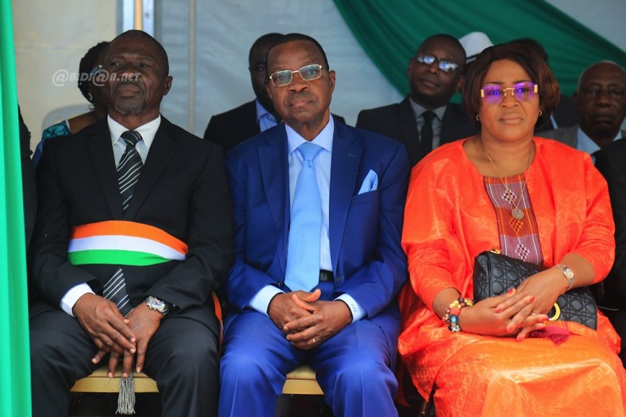 ceremonie-de-pose-de-la-premiere-pierre-du-projet-immeuble-le-paysan_dxg0x4ly55