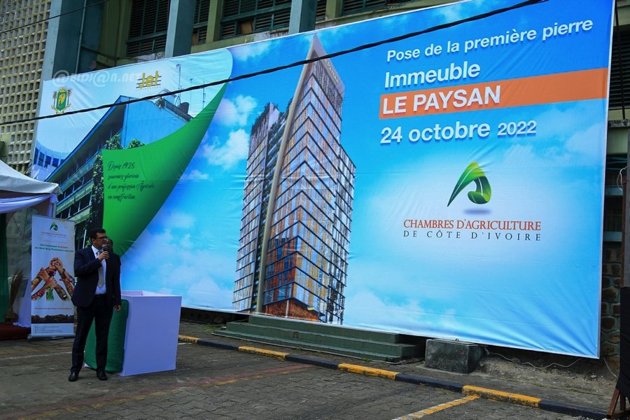 ceremonie-de-pose-de-la-premiere-pierre-du-projet-immeuble-le-paysan_f6dek7oukx