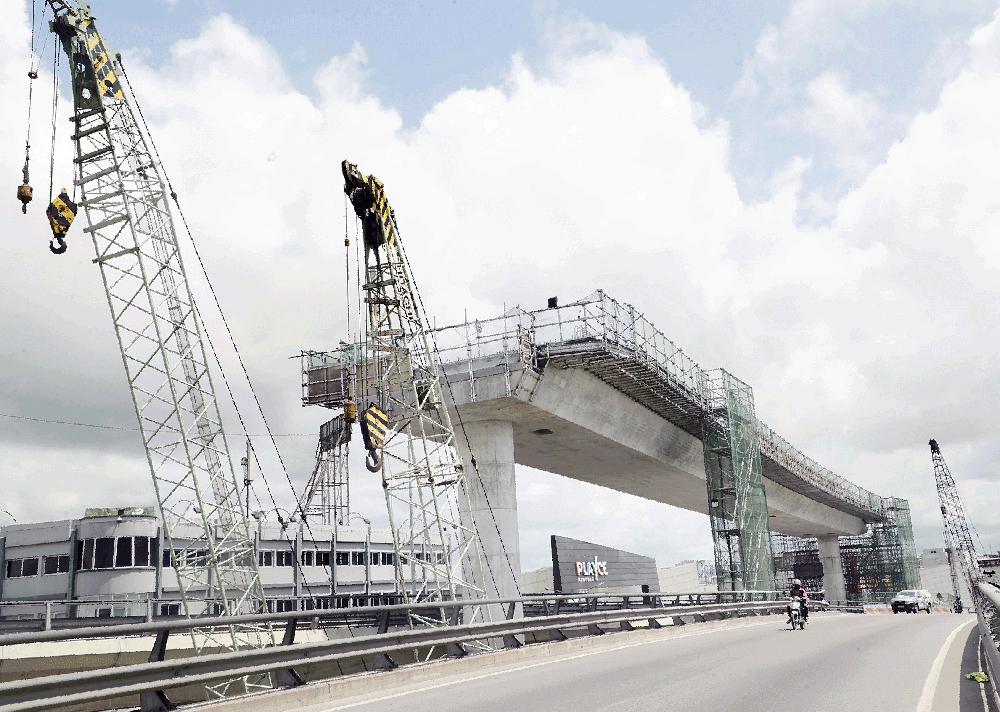 construction-de-lechangeur-de-lamitie-iv