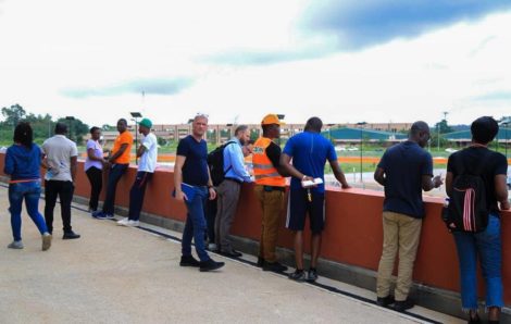 Préparation de la CAN 2023 : Le stade de Yamoussoukro visité par l’équipe technique du COCAN.