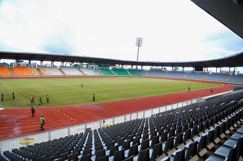 preparation-de-la-can-2023-le-stade-de-yamoussoukro-visite-par-lequipe-tech_jg6dza9hsu