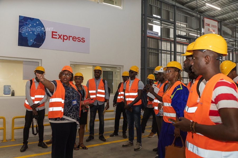 visite-de-presse-des-nouveaux-locaux-de-bollore-trans (5)