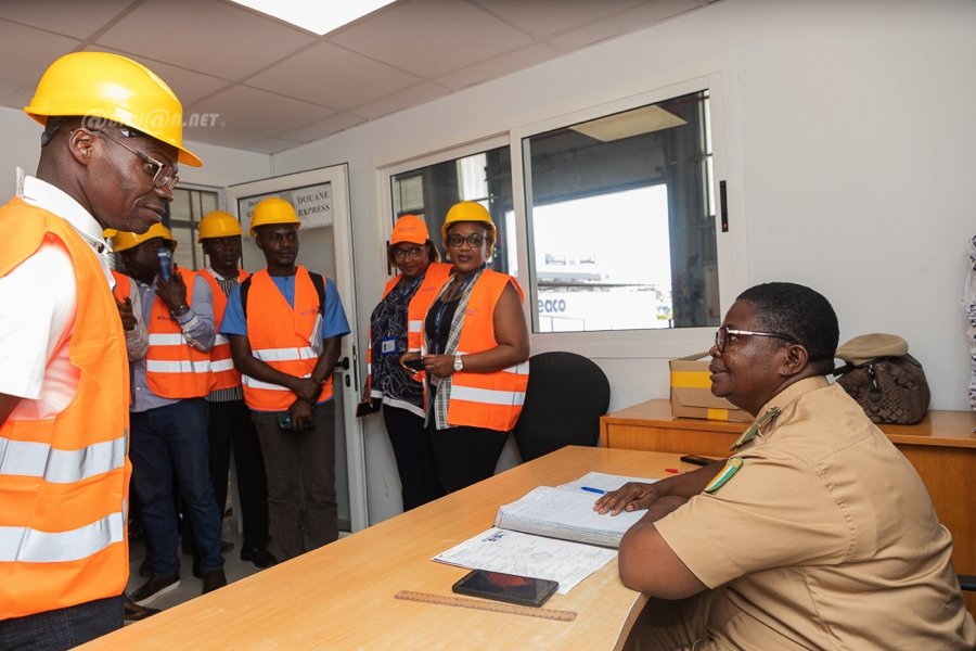 visite-de-presse-des-nouveaux-locaux-de-bollore-trans (8)