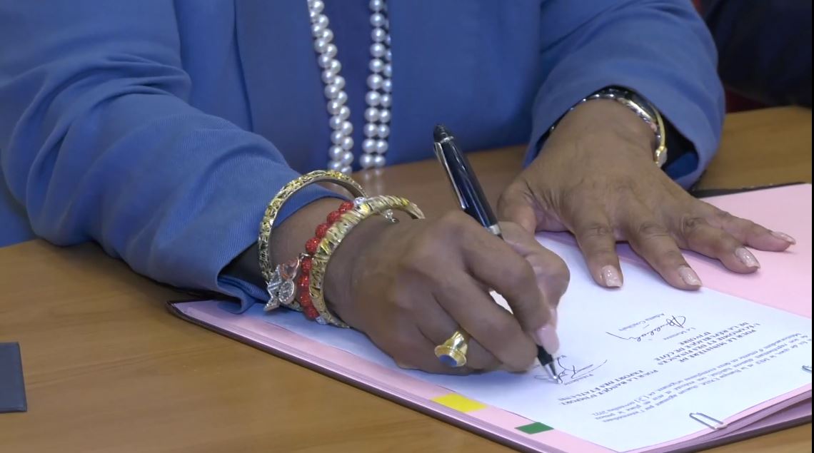 Signature memorendum_USA_CIV_2022_echanges_Commerciaux_Primature_3