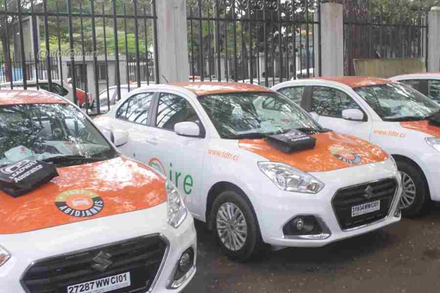 ceremonie-de-remise-de-50-vehicules-neuf-a-la-societe-taxi-abid (12)