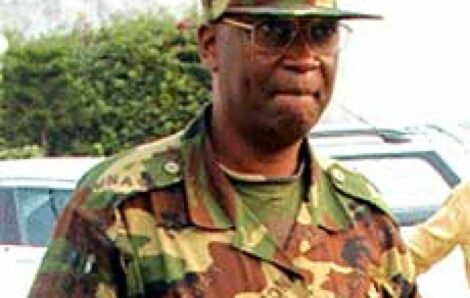 Côte d’Ivoire : Le dissident qui encombre Gbagbo (Le colonel Jules Yao Yao vous parle : devoir de mémoire confirmation de l’existence des fameux escadrons de la mort 18 août 2005).