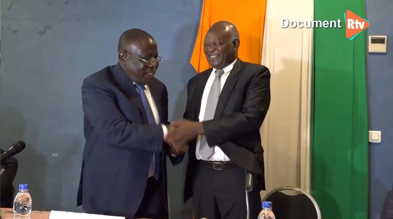 Tiburce Koffi et membres dudit mouvement ont annoncé leur adhésion au RDHP_21122022_5