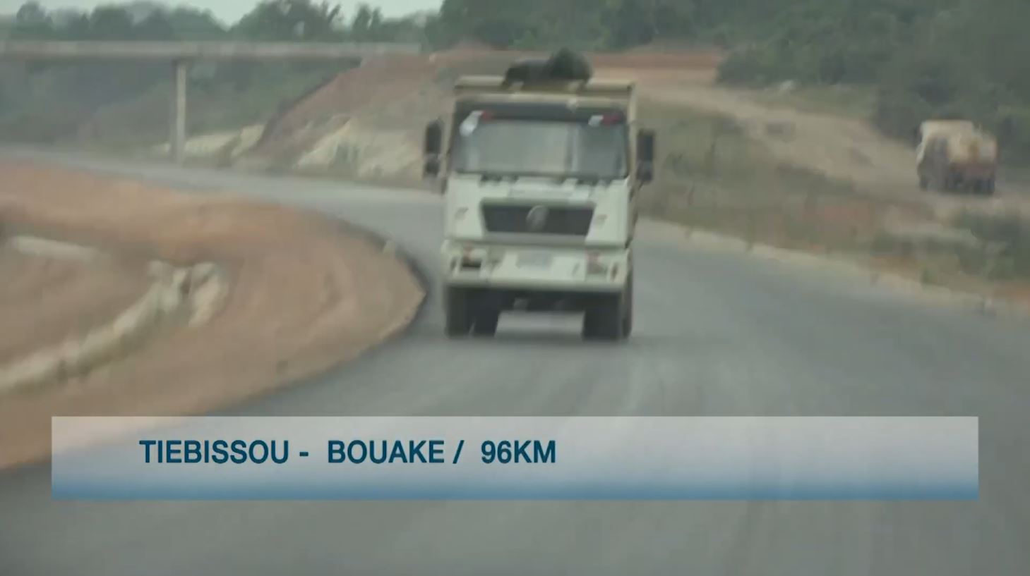 Travaux_Yakro_Bouaké_portion_Yakro_Tiébissou_2022_10