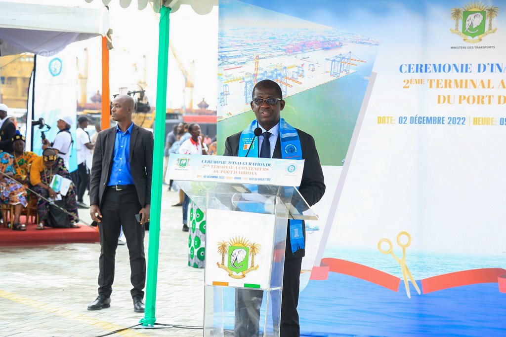 ceremonie-d-inauguration-du-2e-terminal-a-conteneurs-du-port-dabidjan_7wdij54kanf