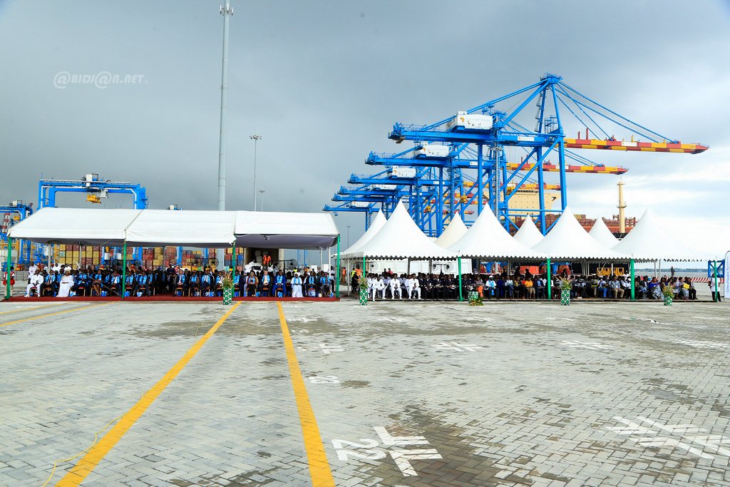 ceremonie-d-inauguration-du-2e-terminal-a-conteneurs-du-port-dabidjan_885egnu2eex