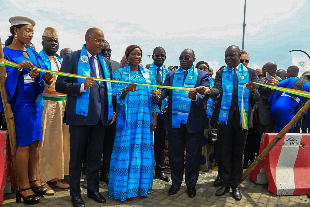 ceremonie-d-inauguration-du-2e-terminal-a-conteneurs-du-port-dabidjan_dx5p7ey8msl