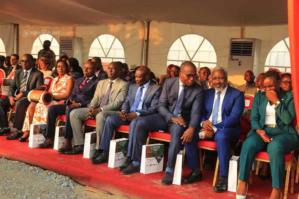 ceremonie-de-lancement-des-travaux-d-extension-et-de-rehabilitation-de-l-ae_1pdcubjqu0i
