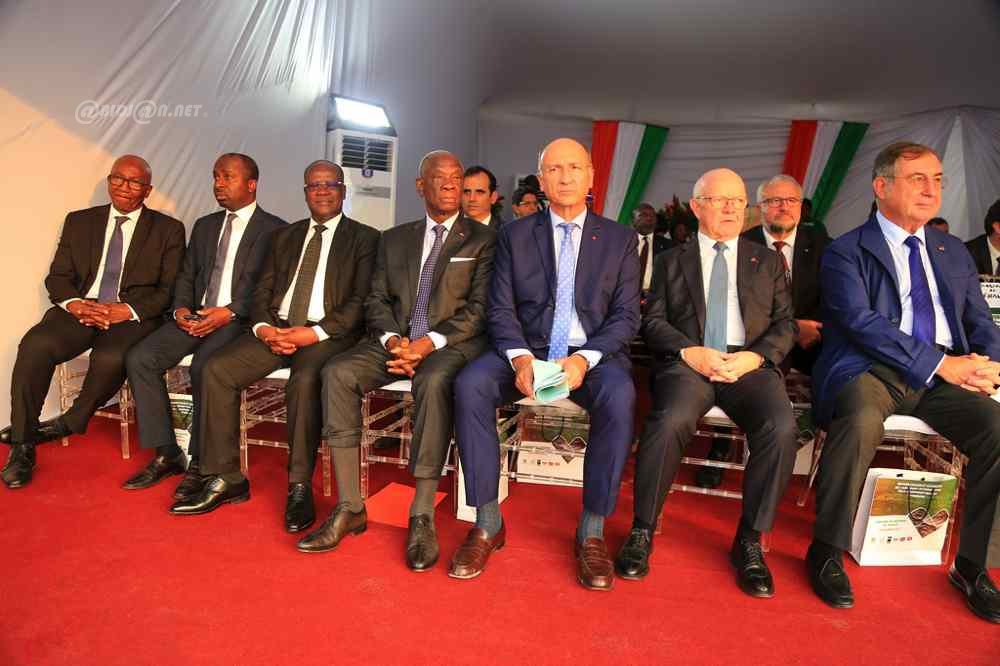 ceremonie-de-lancement-des-travaux-d-extension-et-de-rehabilitation-de-l-ae_9hg8e5jwqk