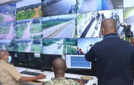 Côte d’Ivoire : 200 caméras et des radars pour combattre contre l’incivisme sur les routes dans Grand Abidjan.