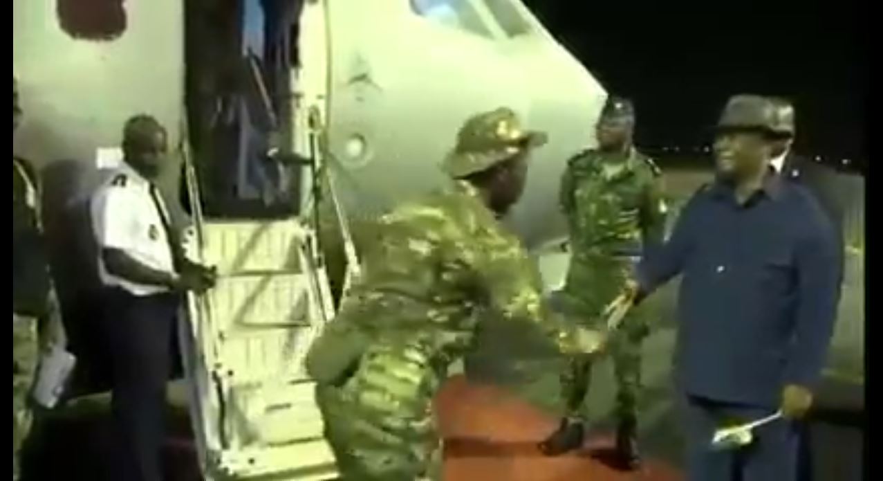 arrivee-des-46-soldats-ivoiriens-a-l-aeroport-felix-houphouet-boigny_7
