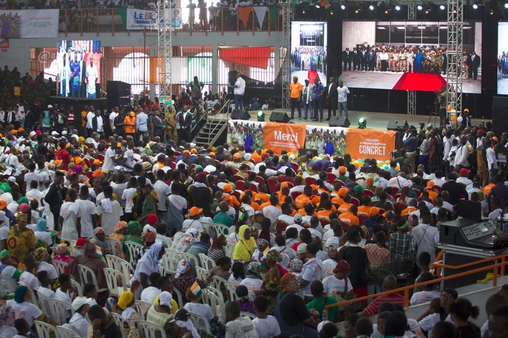 ceremonie-dhommage-au-president-ouattara-et-aux-49-soldats-ivoiriens-revenu_5j5vye5psgt