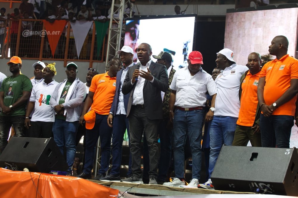 ceremonie-dhommage-au-president-ouattara-et-aux-49-soldats-ivoiriens-revenu_dmwsdnebz9w
